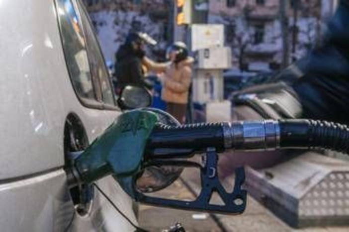 Inflazione, ad agosto vola al 3,3%: a spingere i prezzi dell'energia