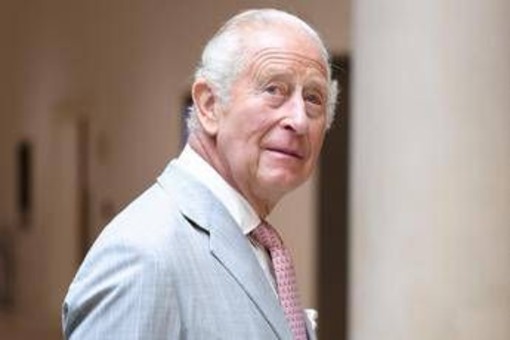 Famiglia reale, il biografo Hardman: "Accuse contro Carlo infondate, era il più scosso per Lady Diana" Famiglia reale, il biografo Hardman: "Accuse contro Carlo infondate, era il più scosso per Lady Diana"