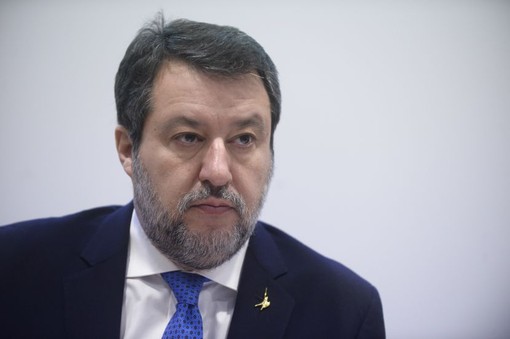 Manovra, Salvini “Coperta da scostamento di bilancio e contributo delle banche” Manovra, Salvini “Coperta da scostamento di bilancio e contributo delle banche”