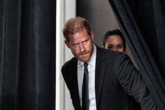 Harry e Meghan umiliati, 33mila firme contro il viaggio in Australia pagato dai contribuenti