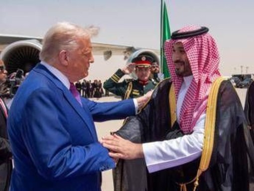 Yemen, Trump rinvia per ora attacchi contro Houthi: il nodo dell'alleanza con Riad