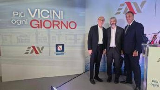 Ferrovie, nuovi treni e nuovo orario per le Linee Vesuviane Ferrovie, nuovi treni e nuovo orario per le Linee Vesuviane 