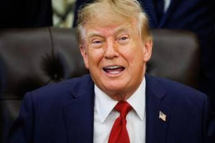 Trump (e figli) senza freni sull'IA, ecco l'interesse finanziario di presidente e famiglia nel settore Trump (e figli) senza freni sull'IA, ecco l'interesse finanziario di presidente e famiglia nel settore