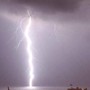 Brindisi, colpito da fulmine mentre pesca su scogli: morto un 70enne Brindisi, colpito da fulmine mentre pesca su scogli: morto un 70enne