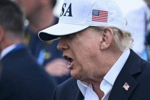 Trump: "Il problema dell'IA è solo il nome: chiamiamola Intelligenza Suprema" Trump: "Il problema dell'IA è solo il nome: chiamiamola Intelligenza Suprema"