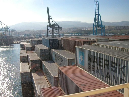 Commissione piattaforma Maersk, intervengono Paita e Lunardon: "Vaccarezza sbugiardato, nessun accordo per far lavorare manodopera genovese"