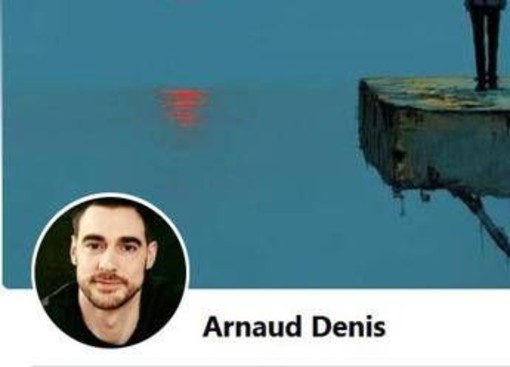 "Depongo le armi, non giudicatemi", l'attore Arnaud Denis sceglie l'eutanasia a 43 anni "Depongo le armi, non giudicatemi", l'attore Arnaud Denis sceglie l'eutanasia a 43 anni