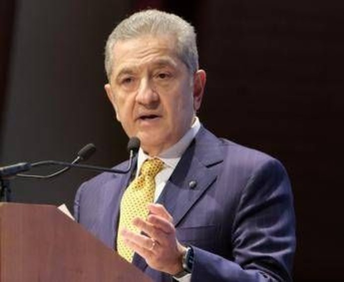 Guerra Iran, Panetta: "Forte aumento prezzi gas e petrolio, più rischi per inflazione e crescita" Guerra Iran, Panetta: "Forte aumento prezzi gas e petrolio, più rischi per inflazione e crescita"