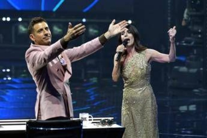 X Factor, oggi secondo Live Show: gara azzerata dopo il debutto movimentato X Factor, oggi secondo Live Show: gara azzerata dopo il debutto movimentato 
