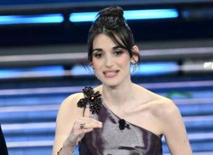 Sanremo, Pilar Fogliati porta sul palco fa l'aristocratica Uvetta: "Ma voi fate questo come lavoro?"