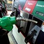 Caro carburanti, Eni: "Da lunedì un tetto ai prezzi di benzina e gasolio per 30 giorni"