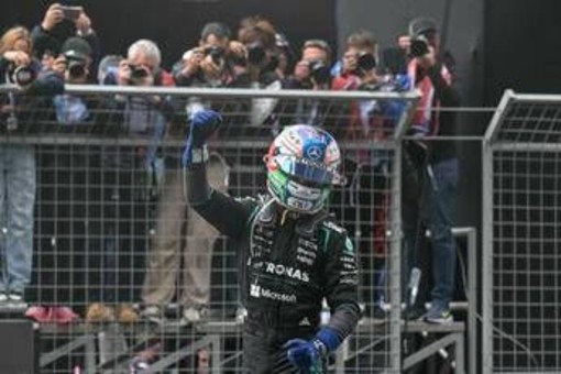 Gp Montecarlo, festa Antonelli per la pole: "Non vedo l'ora che arrivi la gara" Gp Montecarlo, festa Antonelli per la pole: "Non vedo l'ora che arrivi la gara"