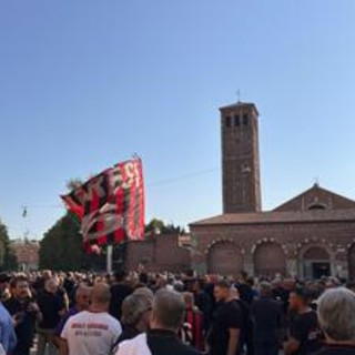 Baresi, oggi i funerali: migliaia di tifosi a Sant’Ambrogio per l’ultimo saluto