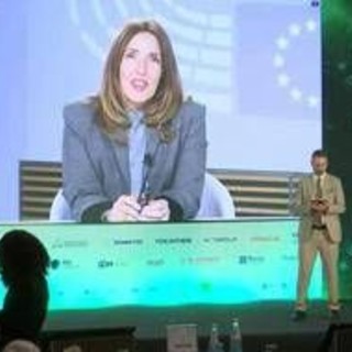 Spazio, Donazzan: "Space Act serve ma Ue non può auto-zavorrarsi mentre resto mondo non si dà regole" Spazio, Donazzan: "Space Act serve ma Ue non può auto-zavorrarsi mentre resto mondo non si dà regole"