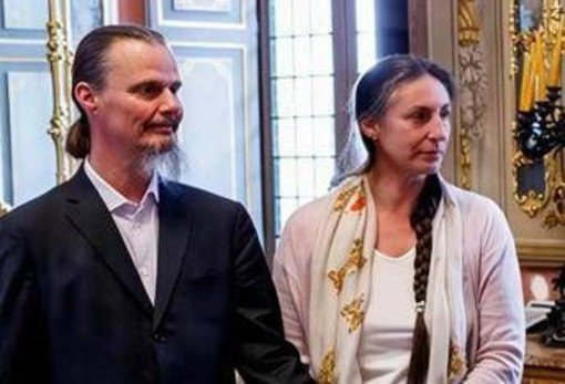 Famiglia nel bosco, avvocato Pillon: "Oggi incontro gioioso tra genitori e figli" Famiglia nel bosco, avvocato Pillon: "Oggi incontro gioioso tra genitori e figli"