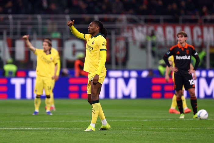 Leao risponde a Nico Paz, il recupero Milan-Como finisce 1-1