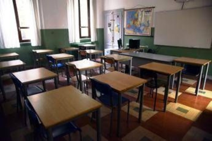 Maltempo, scuole chiuse in Campania e allerta meteo arancione e gialla per temporali mercoledì 21 ottobre: l'elenco Maltempo, scuole chiuse in Campania e allerta meteo arancione e gialla per temporali mercoledì 21 ottobre: l'elenco