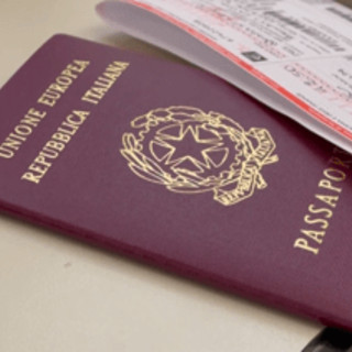 Poste italiane, quasi 151 mila richieste di rilascio e rinnovo del passaporto in uffici postali