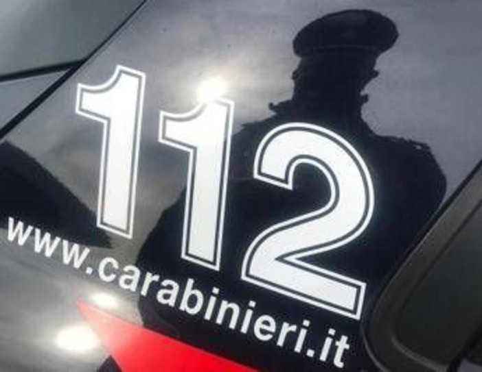 Civitavecchia, anziano non autosufficiente segregato in casa nel degrado con conto prosciugato: una 32enne ai domiciliari Civitavecchia, anziano non autosufficiente segregato in casa nel degrado con conto prosciugato: una 32enne ai domiciliari