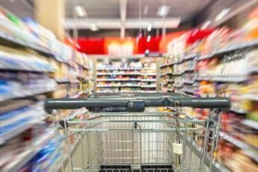 Dazi Usa, possibile stangata sulla spesa per 4,2 miliardi: ecco quanto ci costeranno Dazi Usa, possibile stangata sulla spesa per 4,2 miliardi: ecco quanto ci costeranno