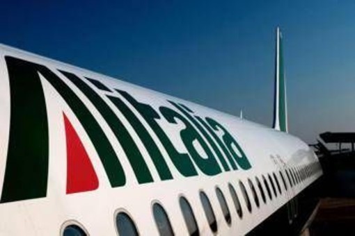 Alitalia, verso Naspi allungata: 3 anni ex dipendenti e 4 per i prossimi a pensione