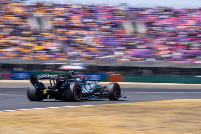 Russell in pole position nella Sprint del Gp di Cina, Antonelli secondo