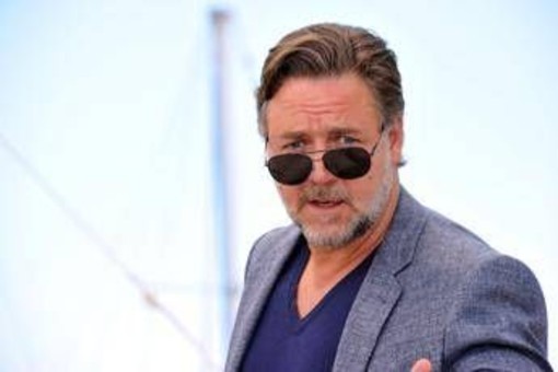 Fallimento Italia, spunta il tweet del tifoso Russell Crowe: "Mi sento male" Fallimento Italia, spunta il tweet del tifoso Russell Crowe: "Mi sento male"