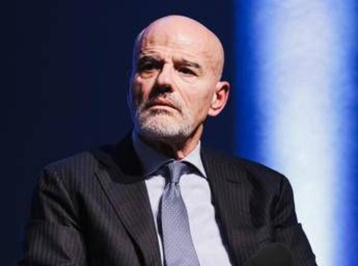 Gas, Descalzi: "Necessario sospendere bando Russia che scatterà il 1 gennaio 2027" Gas, Descalzi: "Necessario sospendere bando Russia che scatterà il 1 gennaio 2027"