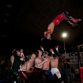 Savona: i campioni del wrestling allo Stadio Bacigalupo