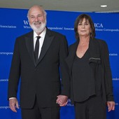 Hollywood sotto shock, il regista Rob Reiner e la moglie trovati morti in casa Hollywood sotto shock, il regista Rob Reiner e la moglie trovati morti in casa