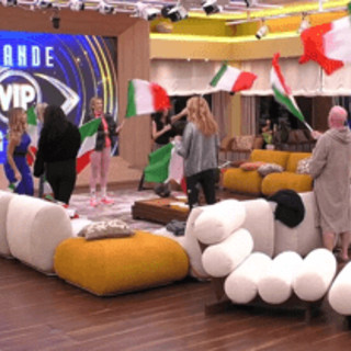 Italia fuori dai Mondiali, il cast del Grande Fratello Vip reagisce live