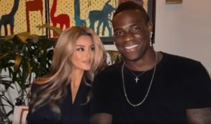 Mario Balotelli esce allo scoperto, chi è il nuovo amore Angelica Moccia Mario Balotelli esce allo scoperto, chi è il nuovo amore Angelica Moccia