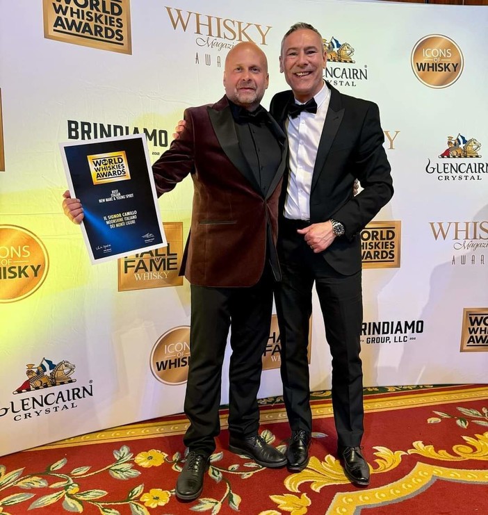 A Sassello il whiskey è di nuovo campione del mondo: premiato "Il Signor Camillo" a Londra