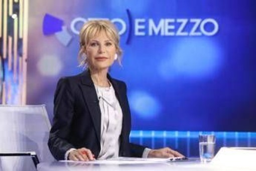 Milano Cortina, Quirinale scrive a Gruber: "Richiesta sanzione a telecronista è notizia falsa" Milano Cortina, Quirinale scrive a Gruber: "Richiesta sanzione a telecronista è notizia falsa"