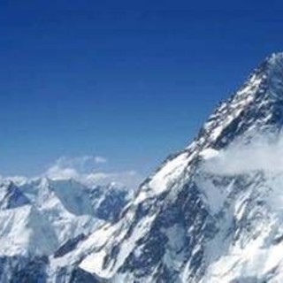 Nepal, ritrovati corpi cinque alpinisti dispersi dopo valanga a novembre: tra loro due italiani