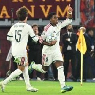 Roma, harakiri all’Olimpico: avanti 3-1 all’83’, crolla nel finale e il Real Madrid vince 4-3 al 90' Roma, harakiri all’Olimpico: avanti 3-1 all’83’, crolla nel finale e il Real Madrid vince 4-3 al 90'
