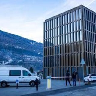 Crans Montana, per Moretti interrogatorio e incontro con mamma di due ragazze ferite Crans Montana, per Moretti interrogatorio e incontro con mamma di due ragazze ferite