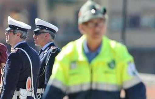 Firenze, macabra scoperta in una casa: trovato un cadavere nascosto in un baule