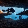 Italiani morti alle Maldive, spunta nuova ipotesi: "Sub risucchiati nelle grotte da effetto Venturi" Italiani morti alle Maldive, spunta nuova ipotesi: "Sub risucchiati nelle grotte da effetto Venturi"