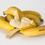 Buccia di banana frullata in acqua, la 'ricetta' per curare le piante