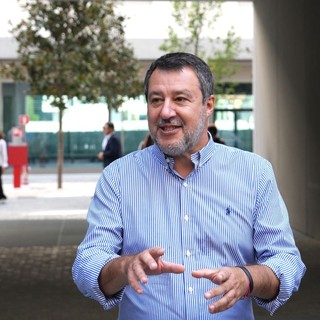 Salvini a Pontida “Proporrò congresso straordinario a ottobre, uniti si vince”