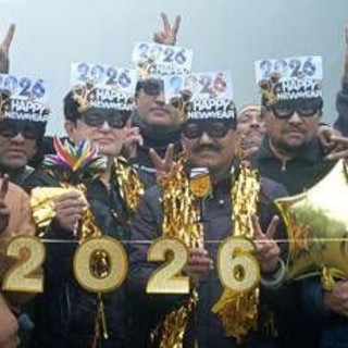 Capodanno, nell'Oceano Pacifico è già 2026: i primi festeggiamenti Capodanno, nell'Oceano Pacifico è già 2026: i primi festeggiamenti