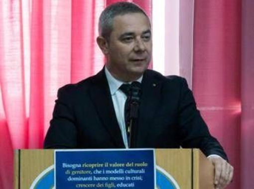 Caltanissetta, arresti domiciliari per il deputato di Forza Italia Michele Mancuso Caltanissetta, arresti domiciliari per il deputato di Forza Italia Michele Mancuso