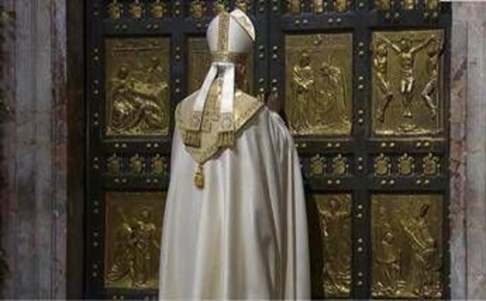 Giubileo, Papa chiude la Porta Santa di S. Pietro aperta da Francesco