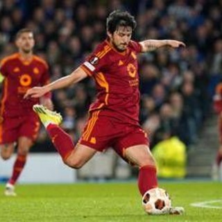 Iran, Azmoun non convocato per i Mondiali: "È un traditore" Iran, Azmoun non convocato per i Mondiali: "È un traditore"