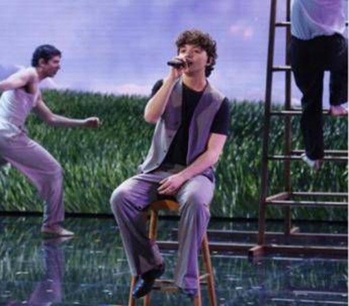 Amici 2025, chi è il vincitore Lorenzo Salvetti: da X Factor al trionfo Amici 2025, chi è il vincitore Lorenzo Salvetti: da X Factor al trionfo