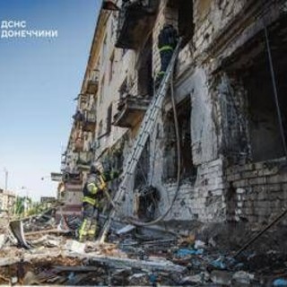 Ucraina sotto attacco, raid russi con centinaia di droni. Mosca avvia tre giorni di esercitazioni nucleari