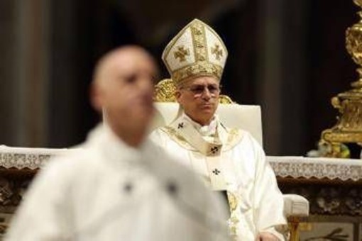 Papa Leone XIV alla sua prima veglia di Pasqua: "Non lasciamoci paralizzare dalle guerre"