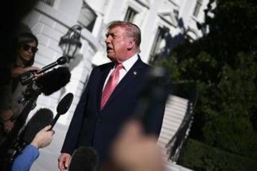 Cortei, Trump all'AdnKronos: "In Italia e Francia colpa dell'immigrazione, l'avevo detto" Cortei, Trump all'AdnKronos: "In Italia e Francia colpa dell'immigrazione, l'avevo detto"
