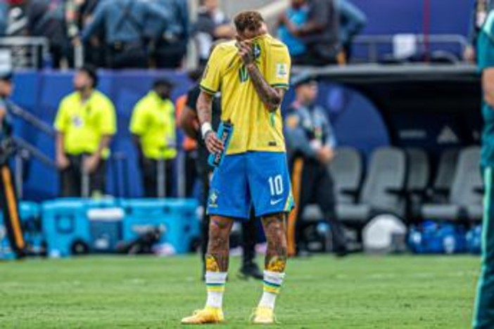 Brasile eliminato, Neymar in lacrime dice addio alla selecao: "Finisce qui" Brasile eliminato, Neymar in lacrime dice addio alla selecao: "Finisce qui"